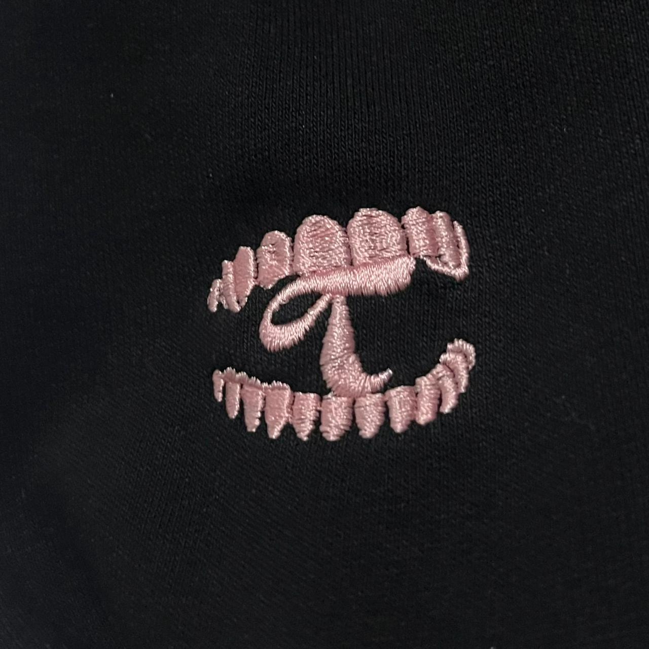 The black signature hoodie — visuel 6